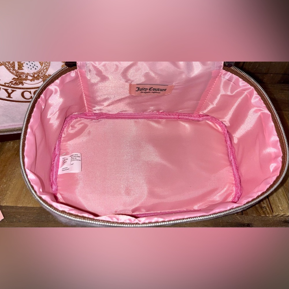 Juicy Couture Pink & Brown Matching Travel Bag Set of 2. - Picture 4 of 16